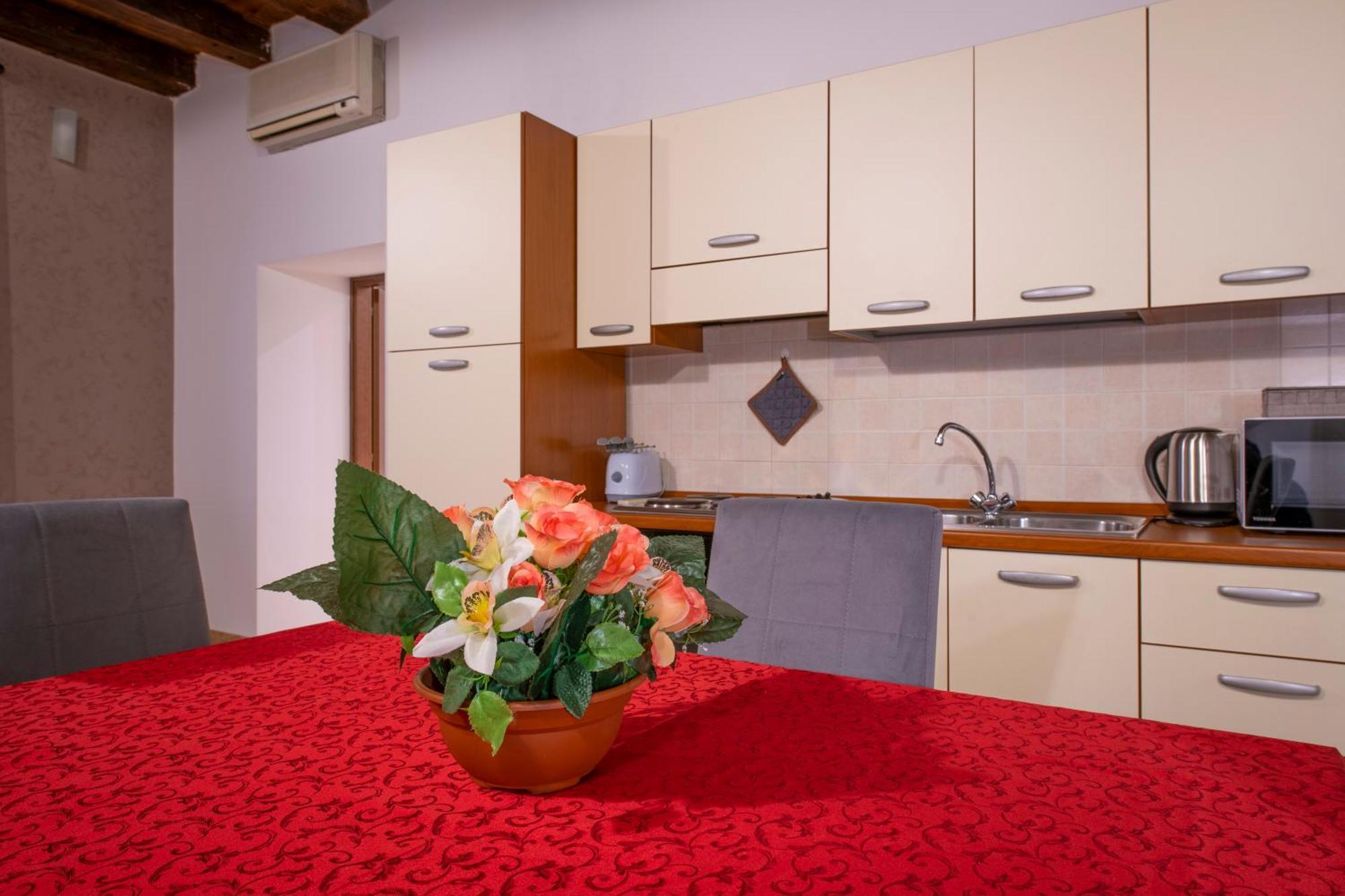 Arena Suite Mazzini Verona Centro Экстерьер фото
